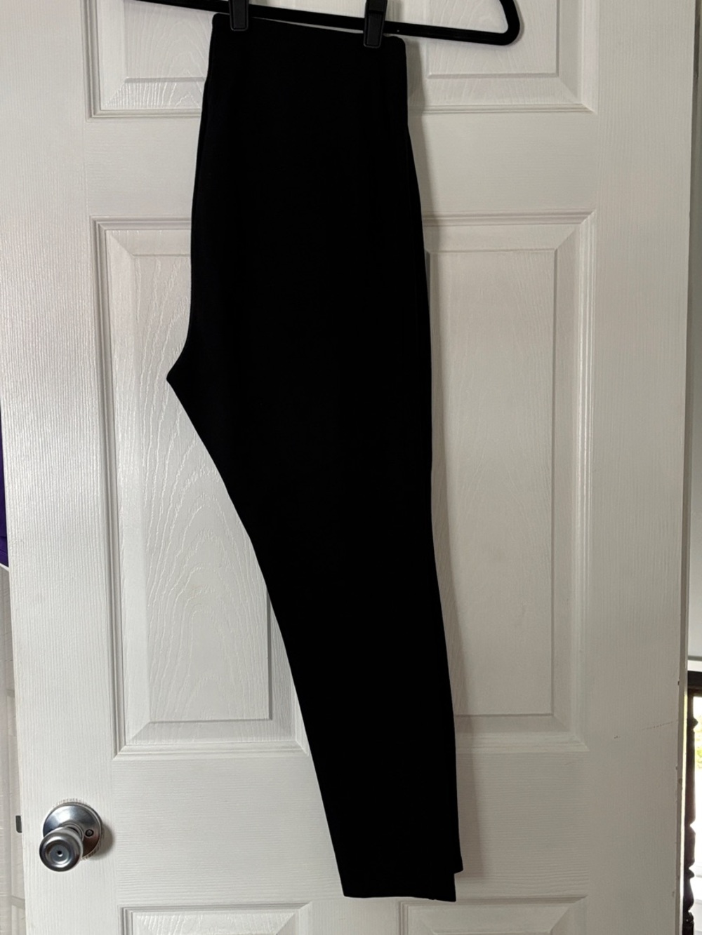 Women’s Black Ponte Ankle Pants